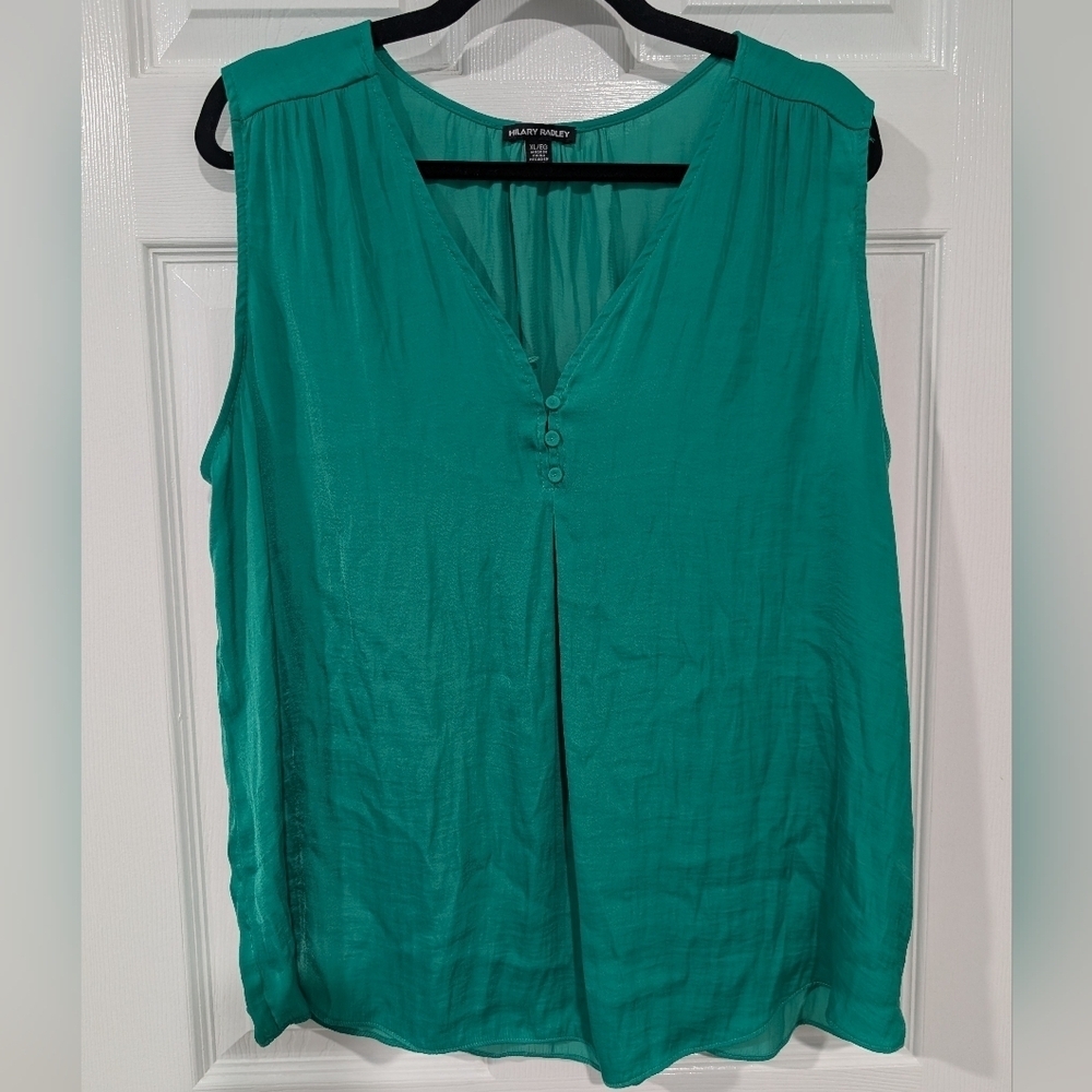 Hilary Radley Green V-Neck Sleeveless Blouse in Size XL (Extra Large)
